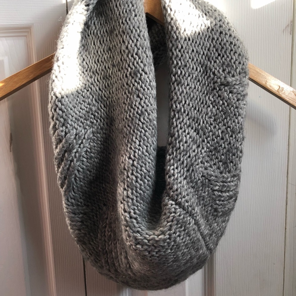 H&M Grey Infinity Scarf